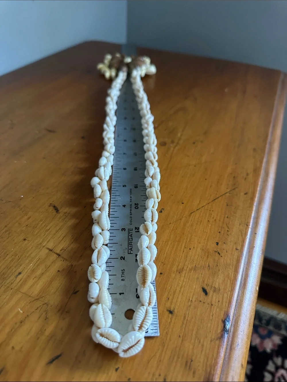 Tahitian Lace Medallion Lei